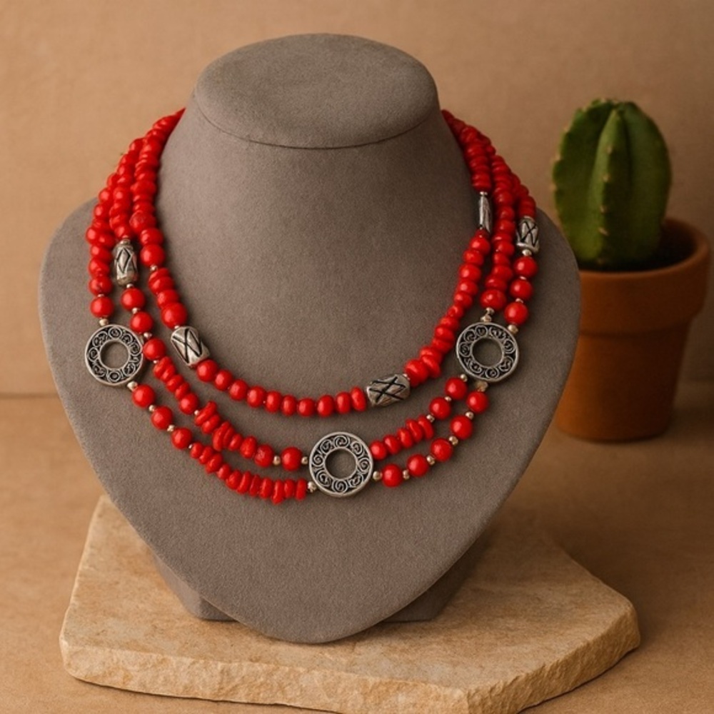 Premier Designs FIRECRACKER triple strand coral/bead necklace.  EUC. #092
